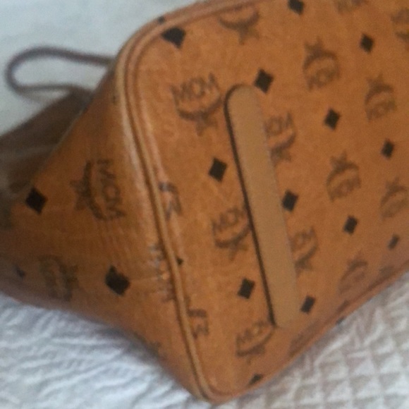 MCM large Shopper - Picture 6 of 7